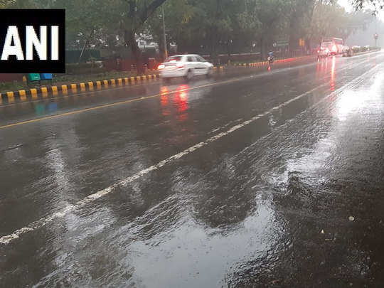 Delhi Weather Today: Rain In Delhi NCR Improve In Air Quality Index - दिल्ली  का मौसम टुडे: दिल्ली एनसीआर में बारिश, ठंड बढ़ी-प्रदूषण में कमी - Navbharat  Times