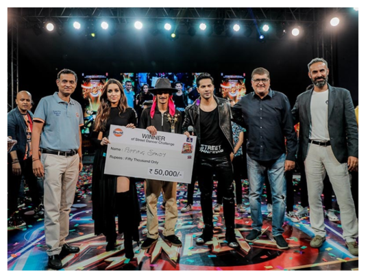 वरुण धवन और श्रद्धा कपूर के साथ डांस वीडियो में नजर आएगा स्ट्रीट डांसर चैलेंज का विजेता 