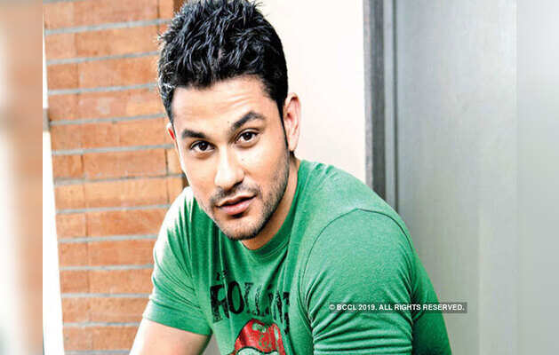 Kunal Khemu Social Media Does Not Take Time To Become A Wolf