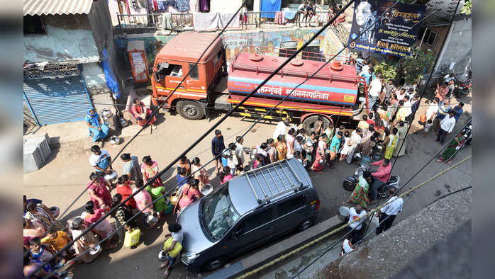 Water supply affected in Ghatkopar Mumbai on 01Feb 2020  ( Photo by Raju Shelar-Mumbai Mirror )