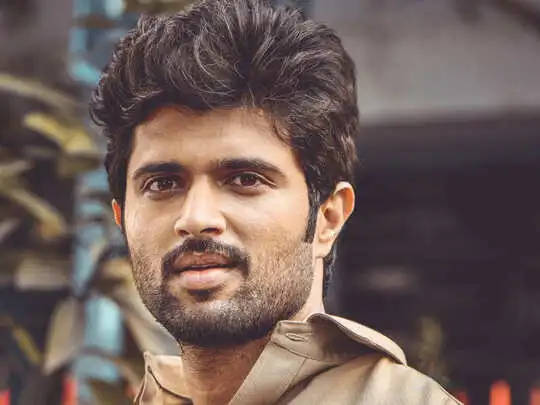 World Famous Lover Movie, ಟ್ರೋಲ್‌ ಪೇಜ್‌ಗಳ ನಿದ್ದೆಕೆಡಿಸಿದ ತೆಲುಗು ನಟ ವಿಜಯ್  ದೇವರಕೊಂಡ ! - vijay devarakonda speaks about trolls at raashi khanna starrer  world famous lover movie promotion time - Vijaya Karnataka