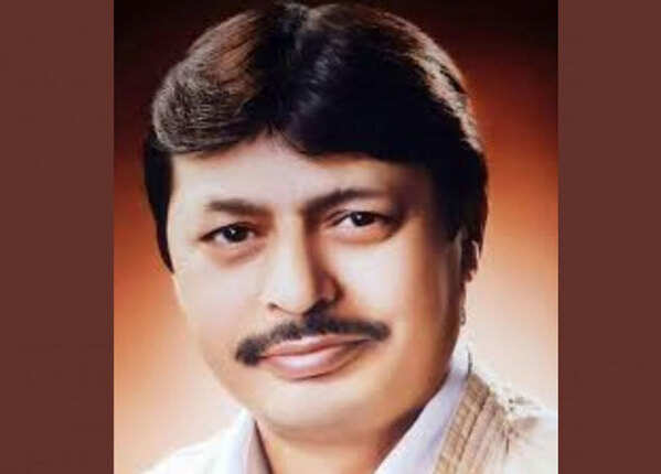 विधायक ने की अपील, रोड खाली करें