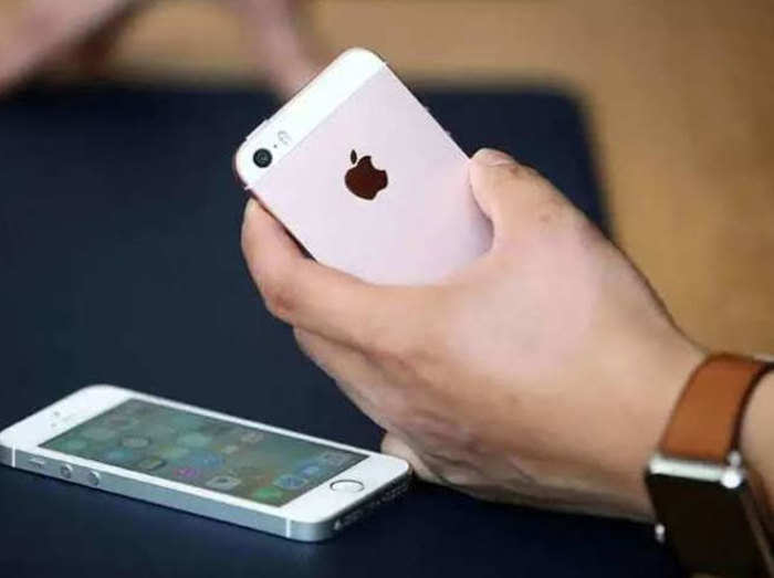 कोरोना: Apple के सबसे सस्ते आईफोन की लॉन्चिंग में देरी, जानें डीटेल