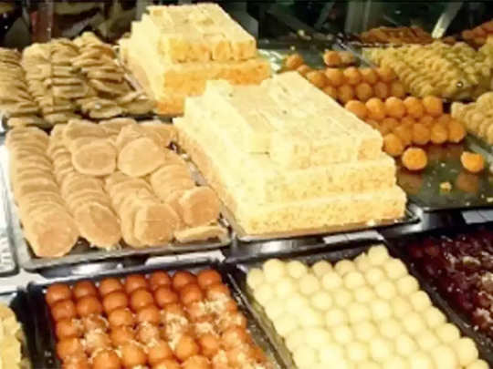 famous sweets of uttar pradesh: बड़े शहरों के नामी जायकों से कम नहीं हैं  उत्तर प्रदेश के कस्बों की मिठाइयां - know about delicious sweets from small  towns of uttar pradesh |