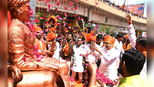 शिवजयंती हा सण, तिथीनुसारच व्हावा: राज ठाकरे