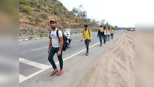 वाटसरू मजुरांना मदतीचा हात