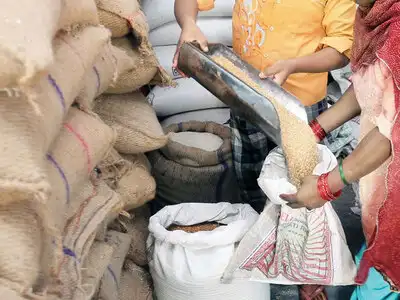 covid 19 lock down and ration : दिल्ली में लोगों ...