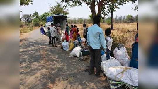 आरोग्य कर्मचारी धावले मजुरांच्या हाकेला