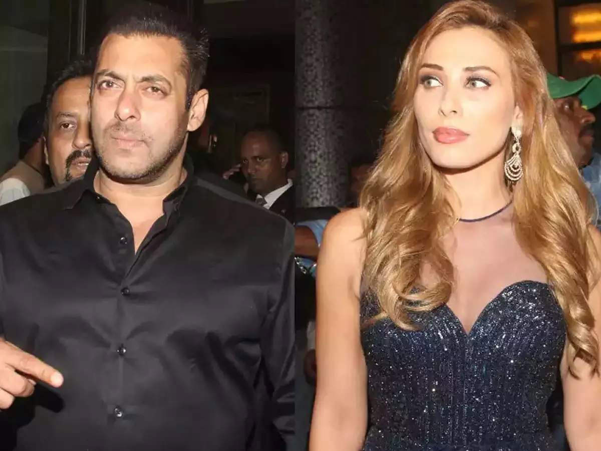 salman khna and iulia vantur: लाइव चैट शो में सलमान खान की चुपके से एंट्री,  शर्म से लाल हुईं यूलिया वंतूर - watch video when salman khan quietly enters  into iulia vantur