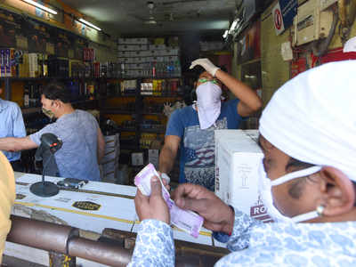 Delhi Liquor Shops Updated List: दिल्ली में बस 172 दुकानों पर मिलेगी शराब, देखिए लिस्ट 