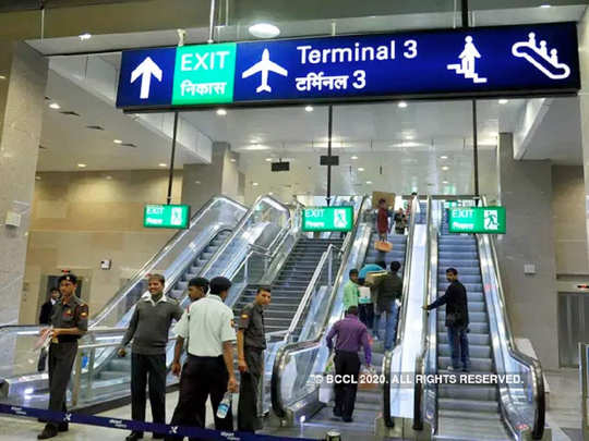 लॉकडाउन के बाद खुलेगा दिल्ली एयरपोर्ट का टर्मिनल-3, इन बातों का रखना होगा ध्यान - indira gandhi international airport terminal 3 will open after lockdown | Navbharat Times