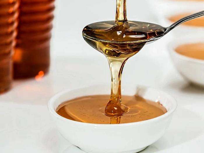 health benefits of honey: Honey Benefits : रात में इसलिए करना चाहिए शहद का सेवन - Navbharat Times