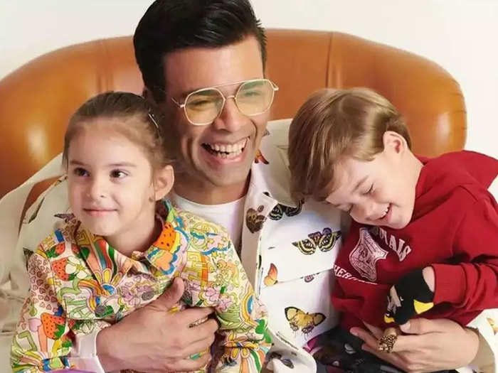 karan johar children call him monkey: यश भइया और रूही दीदी लेकिन करण जौहर हैं बंदर, देखिए मजेदार वीडियो - karan johar children call their father a monkey | Navbharat Times