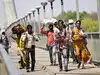 प्रवासी मजदूरों का नैशनल डेटाबेस, साल में एक बार घर जाने का किराया, पेंशन और हेल्थ बेनिफिट...सरकार कर रही तैयारी 
