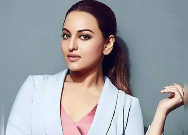 ​सोनाक्षी सिन्हा