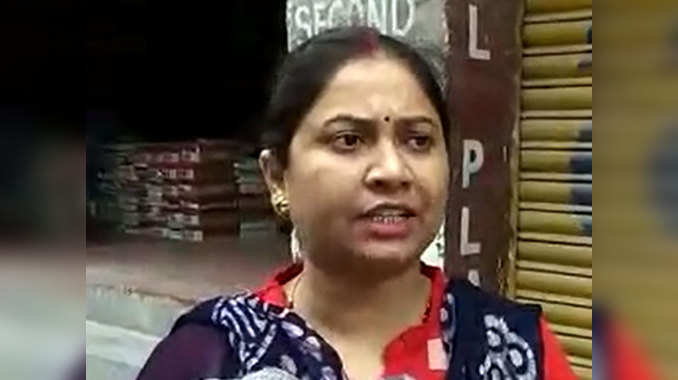 बीजेपी सांसद की बेटी का मोबाइल फोन छीन ले गए बदमाश, CCTV में कैद हुई वारदात 