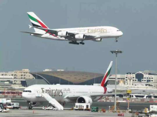 कोरोना का कहर, Emirates में जाएगी हजारों पायलट और केबिन क्रू की नौकरी 