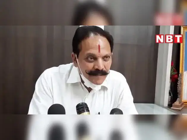हनुमान चालीसा से भागेगा कोरोना, पूर्व विधायक का दावा