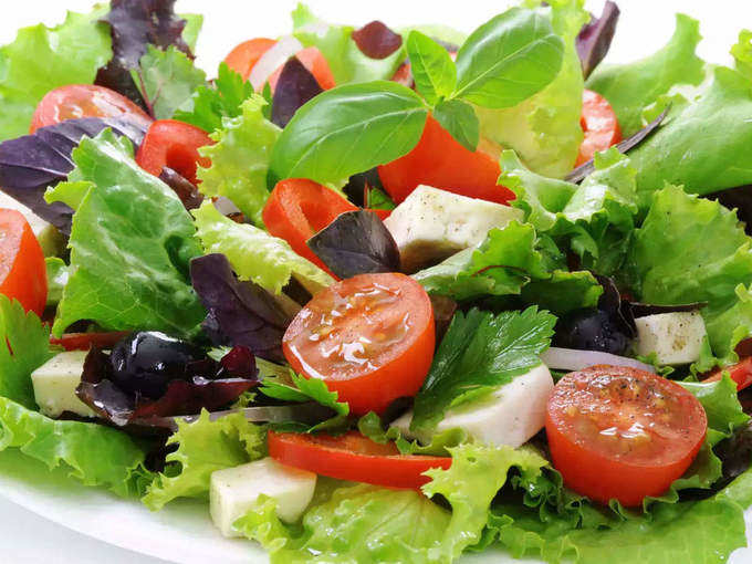 Health Benefits Of Salad : पोटदुखी आणि बद्धकोष्ठतेची समस्या होईल दूर, फक्त सलाड खाण्याची योग्य पद्धत जाणून घ्या!