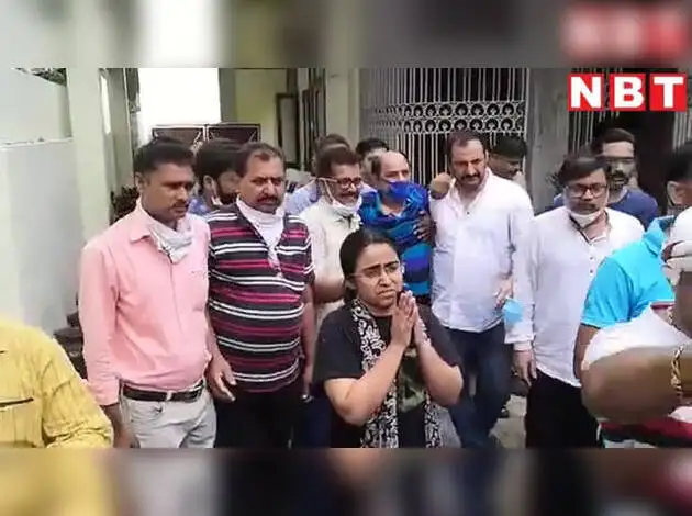 लड़खड़ाते कदमों के साथ घर से मुंबई के लिए रवाना हुए सुशांत सिंह राजपूत के पिता