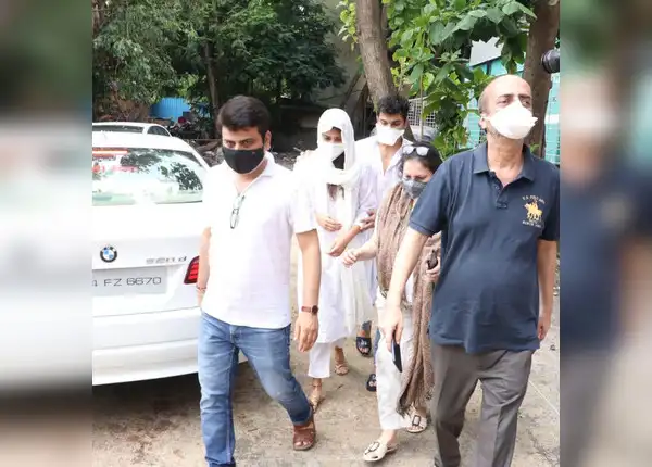 मौत से एक रात पहले रिया को किया था फोन