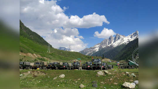 रात्रीपर्यंत सुरू होते 'युद्ध'; चीनी सीमेवरील २० शहिदांची कहाणी