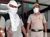 पुलिस पर चलाई 3 गोलियां, जवाबी फायरिंग में बदमाश को किया लंगड़ा 