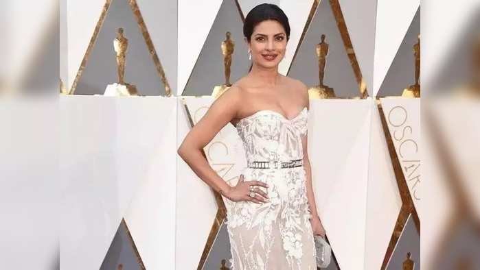 Priyanka Chopra देसी गर्ल प्रियंका चोप्राच्या ५० कोटी रुपयांच्या अंगठी आणि इअररिंगची चर्चा