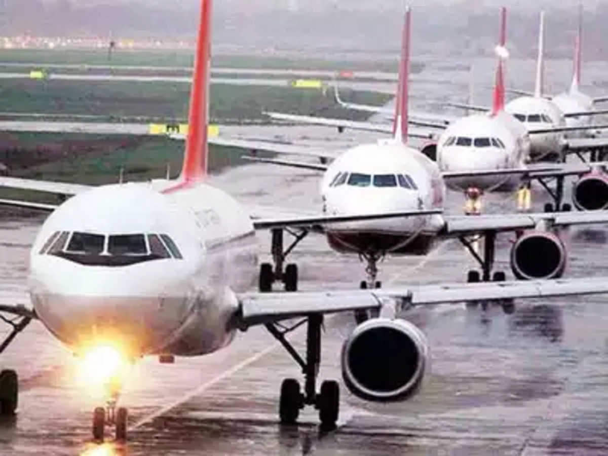 DGCA cancels International flights till 31 july : डीजीसीए ने 31 जुलाई तक  इंटरनैशनल फ्लाइट सेवा रद्द की