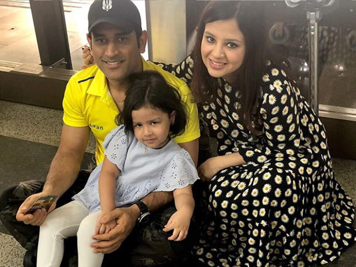 dhoni and sakshi wedding anniversary   10            - Navbharat Times