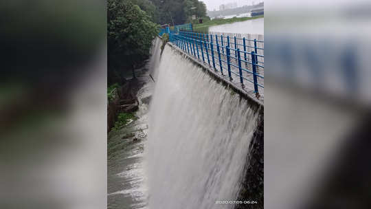 mumbai rains: मस्तच! पावसाची जोरदार हजेरी; पवई तलाव भरून वाहू लागला