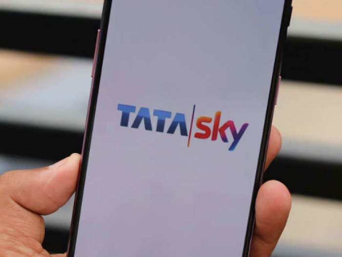 Tata Sky का बेस्ट ऑफर, आधे हुए इन सर्विसेज के दाम