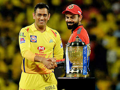 CSK कैप्टन धोनी और RCB कप्तान विराट कोहली (file) CSK कैप्टन धोनी और RCB कप्तान विराट कोहली (file)