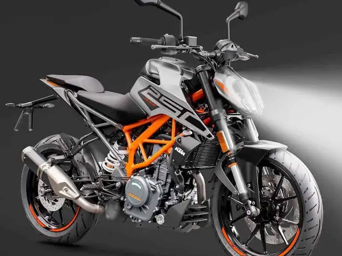 BS6 KTM 250 Duke Price \u0026 Features 