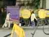 Jabalpur: शराब दुकानदारों पर पुलिस की 'मेहरबानी', कर्फ्यू में खरीदने आए युवकों पर बरसाई लाठी 