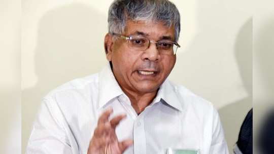 prakash Ambedkar : अन्यथा १० ऑगस्टनंतर रस्त्यावर उतरून कायदा हातात घेऊ; प्रकाश आंबेडकरांचा इशारा