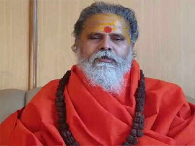 फाइल फोटो: महंत नरेंद्र गिरी फाइल फोटो: महंत नरेंद्र गिरी