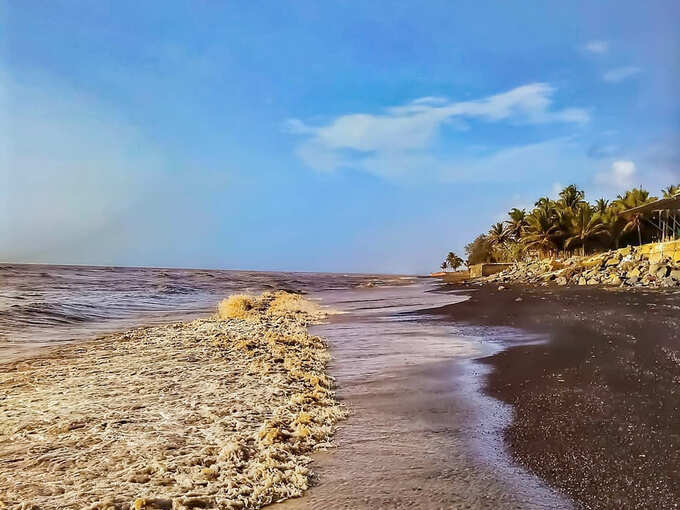 ​देवका बीच