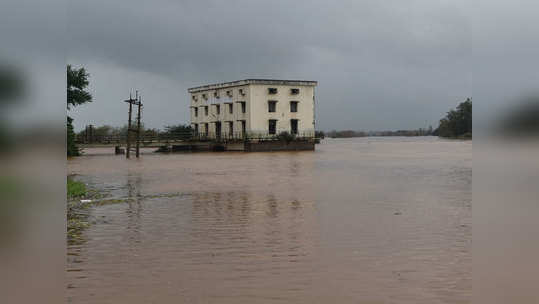 Kolhapur Floods: कोल्हापूरला पुराचा धोका कायम; पंचगंगेची पाणी पातळी ४५ फुटांवर