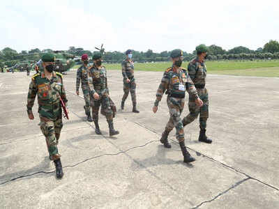 India-China tension: चीन के साथ तनाव के बीच सेना प्रमुख ने फील्ड कमांडरों से किसी भी स्थिति के लिए तैयार रहने को कहा 