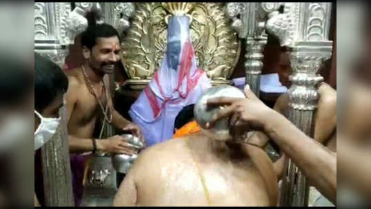 श्री विठ्ठल रुक्मिणी मंदिराचा गाभारा अखेर 'यांच्यासाठी' खुला