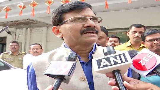 sanjay raut : शिव वडापाव, शिवथाळीच्या घवघवीत यशानंतर 'शिव दवाखाने' येणार; भाजपची टीका