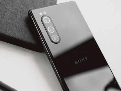 Sony के फोन में 120Hz डिस्प्ले और हेडफोन जैक, अगले महीने होगा लॉन्च 