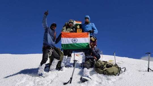 २२,००० फूट उंच 'लिओ पारगिल'वर ITBP जवानांनी फडकावला तिरंगा!