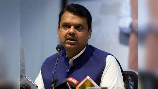 devendra fadnavis : मुंबईत साडेसात हजार नव्हे, १५ हजार रुग्णांचा करोनाने मृत्यू: फडणवीस