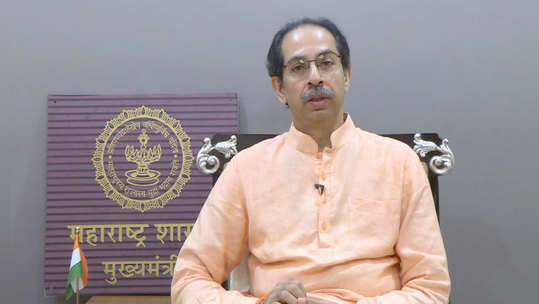 uddhav thackeray : सीएम 'मातोश्री'बाहेर पडत नाहीत; मुख्यमंत्र्यांनी विरोधकांना दिलं 'हे' उत्तर