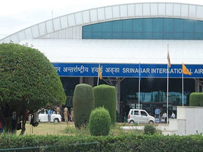 श्रीनगर एयरपोर्ट की सुरक्षा बढ़ी