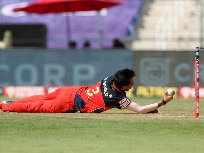 संजू को चहल ने लपका, 31 रन तक गिरे राजस्थान के 3 विकेट