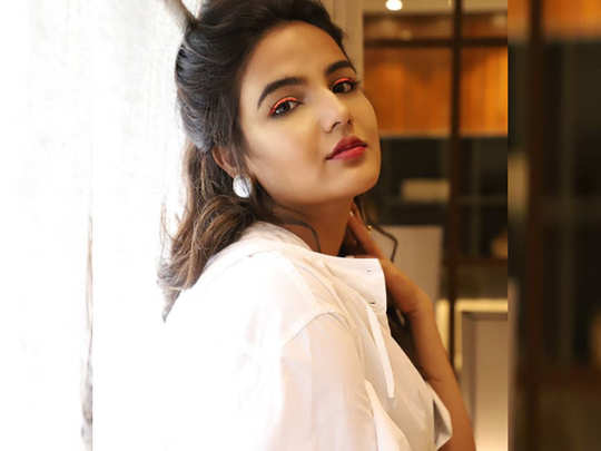 kaun hai jasmin bhasin: know all about bigg boss 14 contestant jasmin bhasin  - Navbharat Times