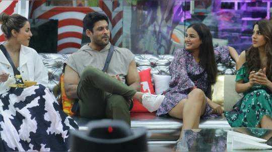 bigg boss 14  live updates : सिद्धार्थ, गौहर आणि हिना घेणार 'या'  स्पर्धकांची शाळा